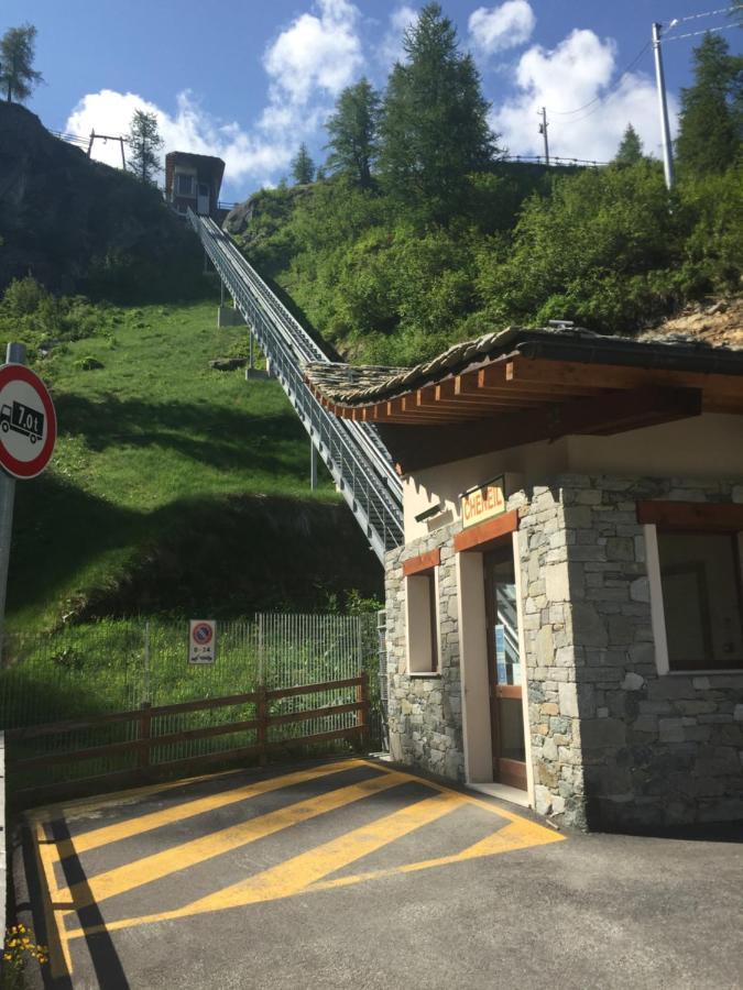 Chalet Gorret Cheneil Valtournenche Luaran gambar